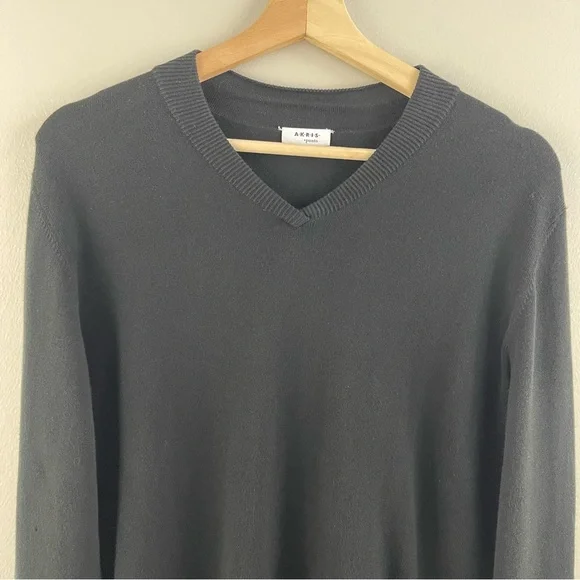 AKRIS PUNTO Women’s Black Cotton V Neck Casual Crochet Bell Sleeve Sweater - Picture 2 of 9